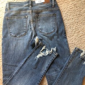 Woman’s size 3/26 skinny jeans. NWT Judy Blue